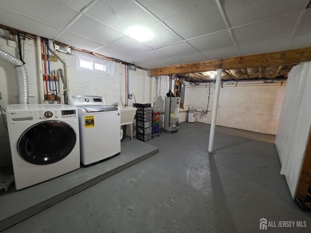 544 Edgeworth Street, Middlesex, NJ 08846