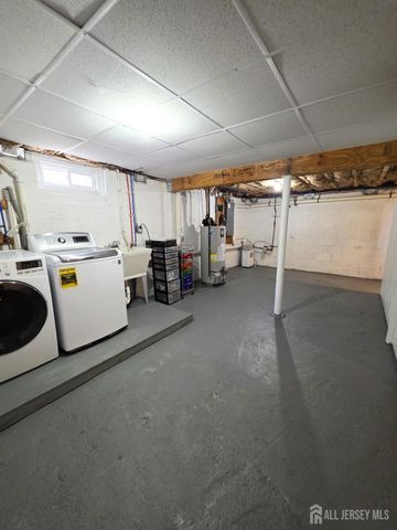 544 Edgeworth Street, Middlesex, NJ 08846