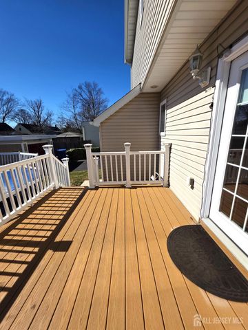 544 Edgeworth Street, Middlesex, NJ 08846