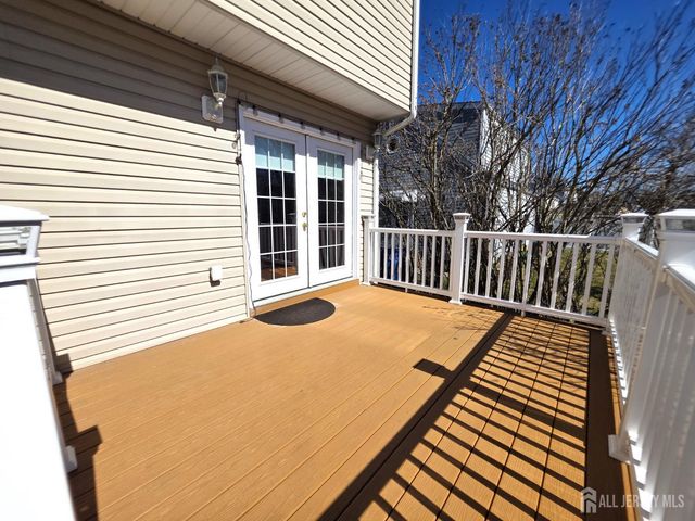 544 Edgeworth Street, Middlesex, NJ 08846