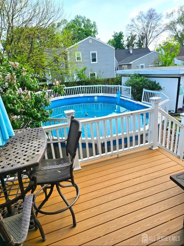 544 Edgeworth Street, Middlesex, NJ 08846