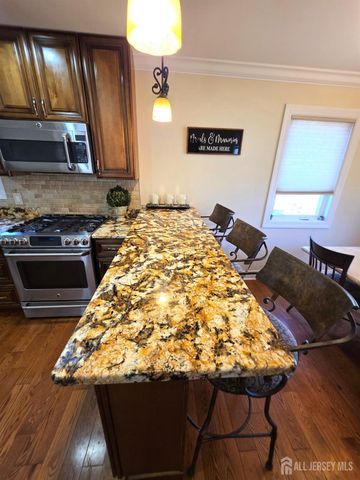 544 Edgeworth Street, Middlesex, NJ 08846