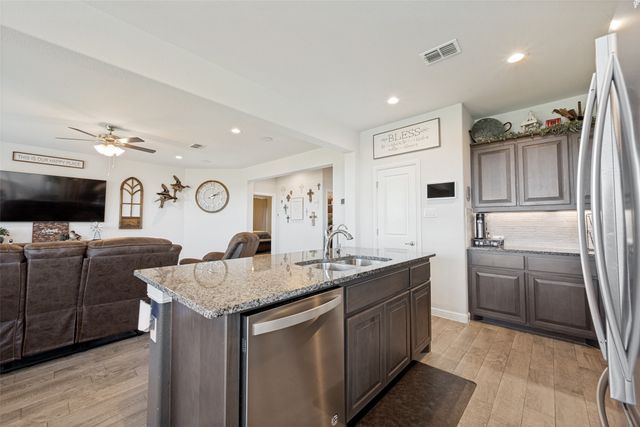 1102 Dublin Drive, Cleburne, TX 76033