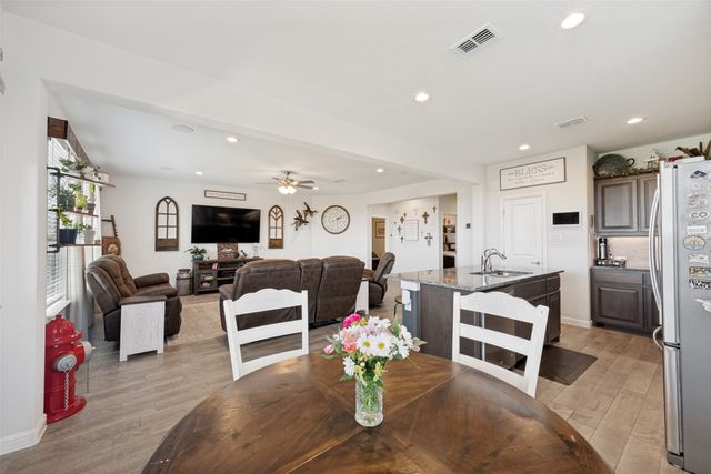 1102 Dublin Drive, Cleburne, TX 76033