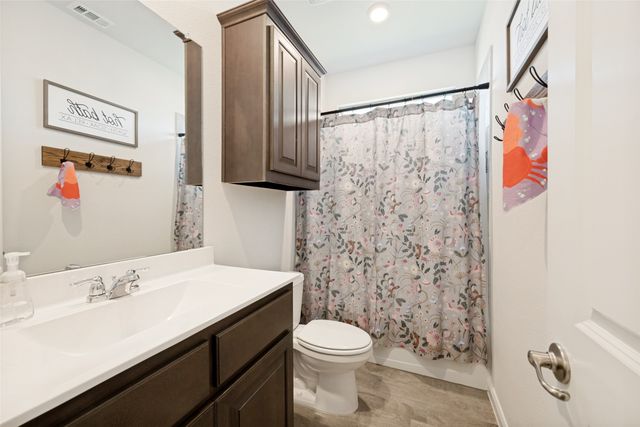 1102 Dublin Drive, Cleburne, TX 76033