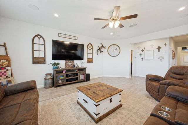 1102 Dublin Drive, Cleburne, TX 76033