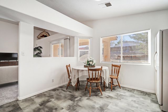 3005 Pagosa Meadows Drive NE, Rio Rancho, NM 87144