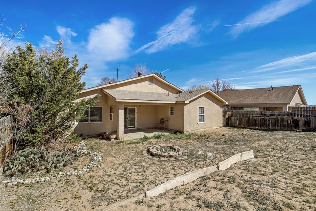 3005 Pagosa Meadows Drive NE, Rio Rancho, NM 87144