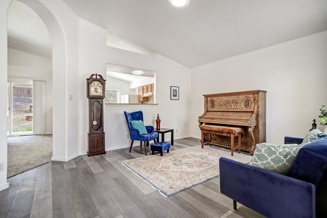 3005 Pagosa Meadows Drive NE, Rio Rancho, NM 87144