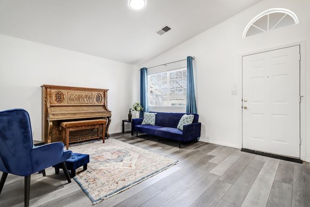 3005 Pagosa Meadows Drive NE, Rio Rancho, NM 87144