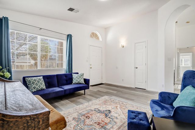 3005 Pagosa Meadows Drive NE, Rio Rancho, NM 87144