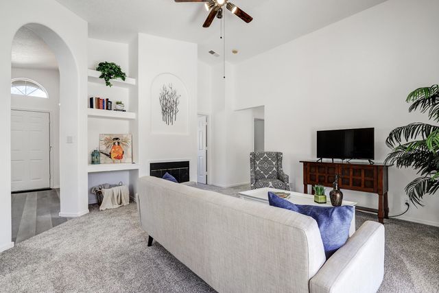 3005 Pagosa Meadows Drive NE, Rio Rancho, NM 87144