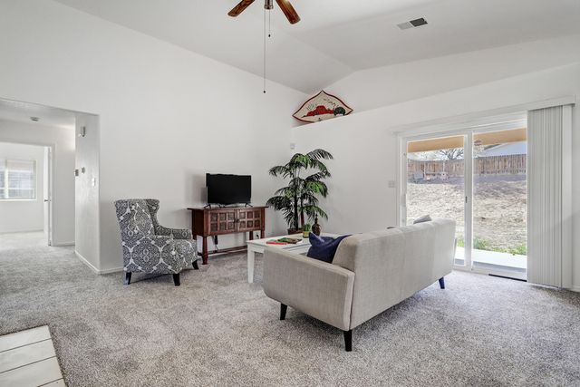 3005 Pagosa Meadows Drive NE, Rio Rancho, NM 87144