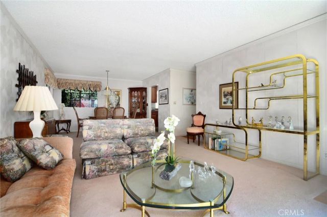 7158 Leota, Canoga Park, CA 91304