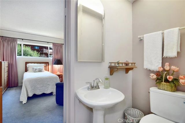 7158 Leota, Canoga Park, CA 91304