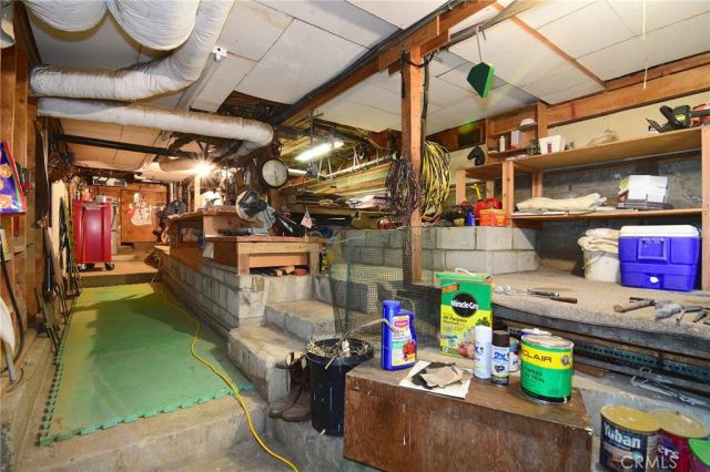 7158 Leota, Canoga Park, CA 91304