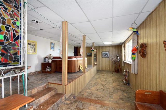 7158 Leota, Canoga Park, CA 91304