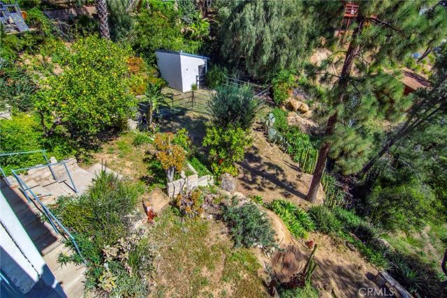 7158 Leota, Canoga Park, CA 91304