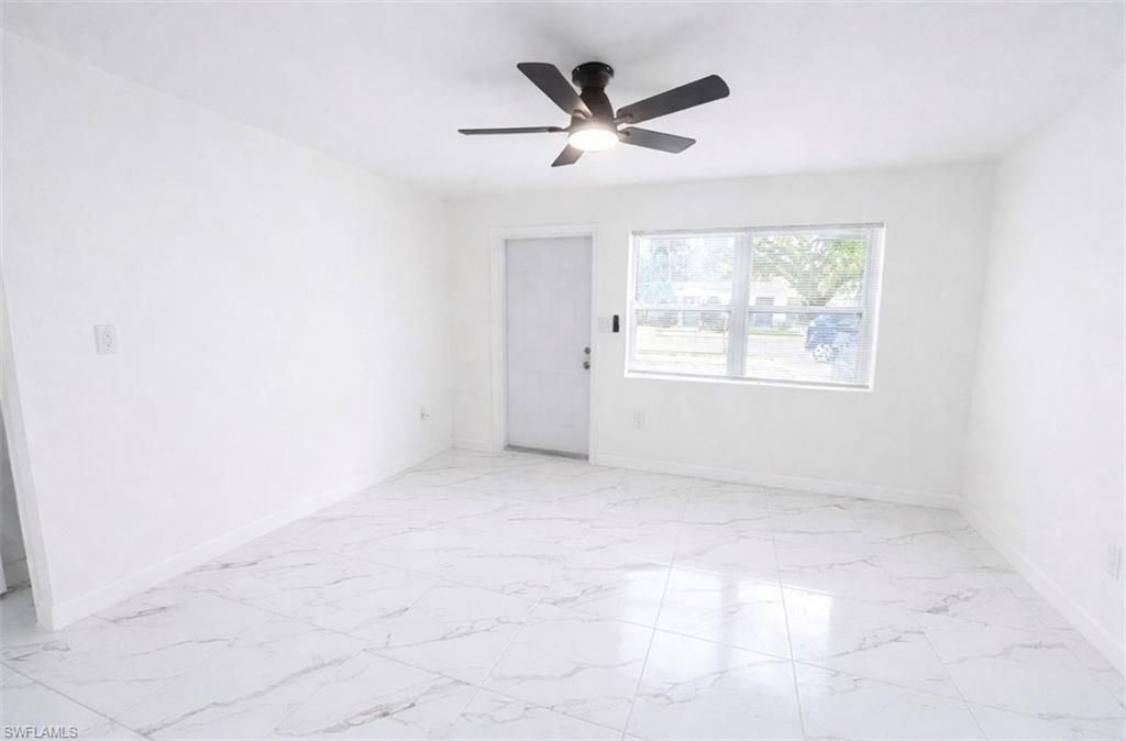 2655 Market ST, FORT MYERS, FL 33916 — photo 2