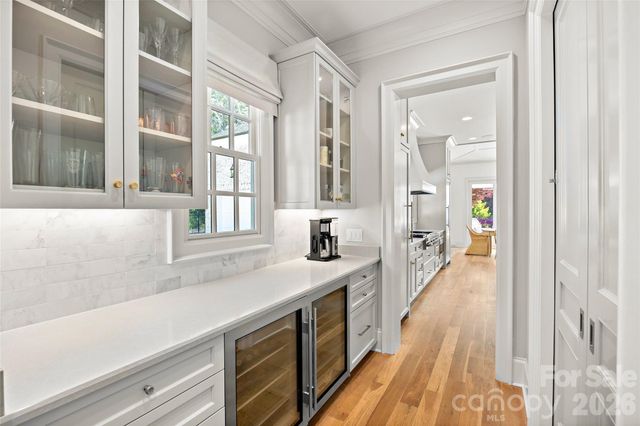 5917 Saint John Lane, Charlotte, NC 28210