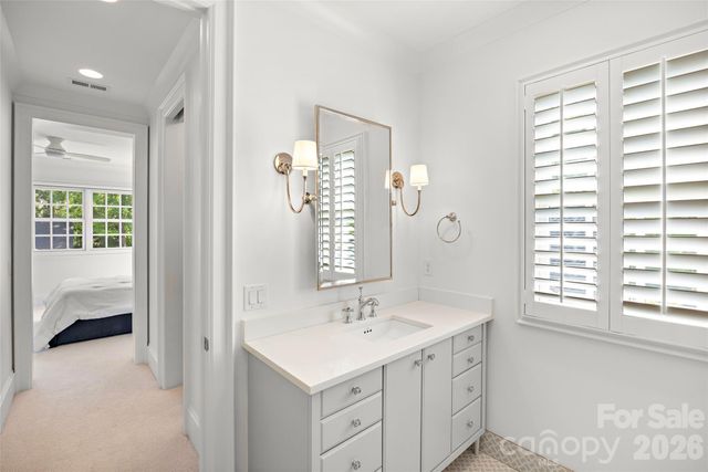 5917 Saint John Lane, Charlotte, NC 28210