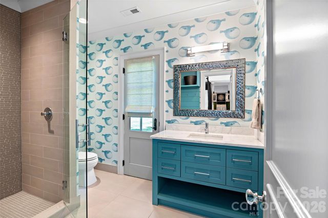 5917 Saint John Lane, Charlotte, NC 28210