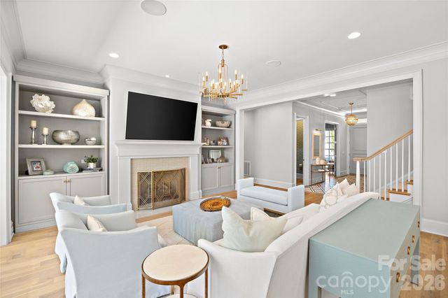 5917 Saint John Lane, Charlotte, NC 28210