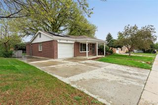 3225 W Chenango Avenue, Englewood, CO 80110