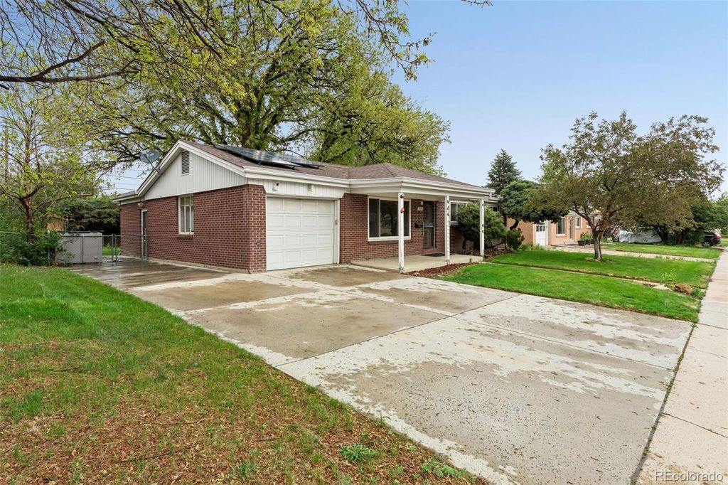 3225 W Chenango Avenue, Englewood, CO 80110