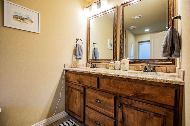 955 Stone Street, Cave Springs, AR 72718