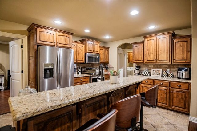 955 Stone Street, Cave Springs, AR 72718