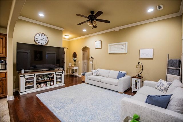 955 Stone Street, Cave Springs, AR 72718