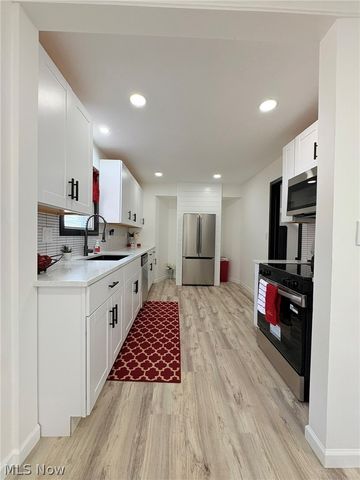 17706 Ponciana Avenue, Cleveland, OH 44135