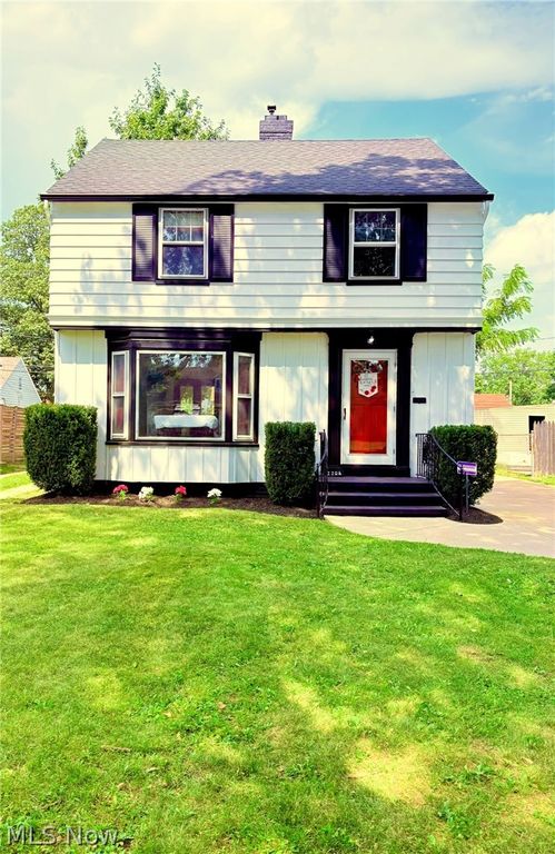 17706 Ponciana Avenue, Cleveland, OH 44135