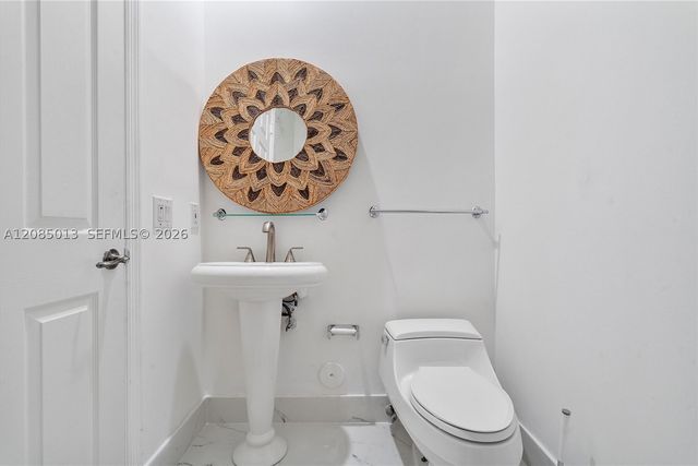 1382 Harbor Vw W 0, Hollywood, FL 33019