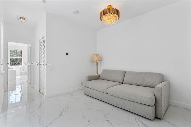 1382 Harbor Vw W 0, Hollywood, FL 33019