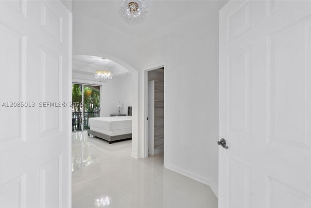 1382 Harbor Vw W 0, Hollywood, FL 33019