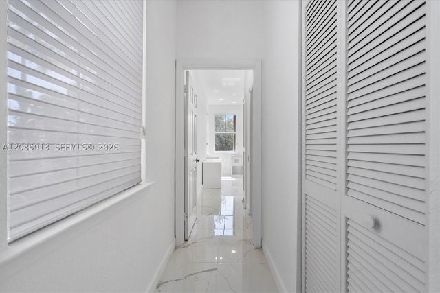 1382 Harbor Vw W 0, Hollywood, FL 33019