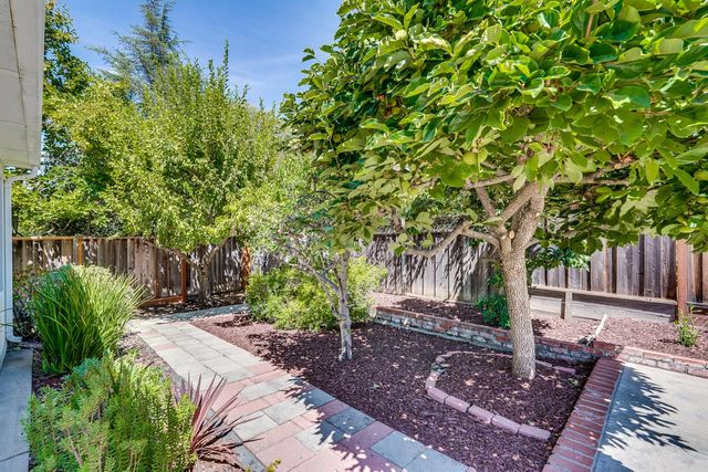 10936 Linda Vista Drive, Cupertino, CA 95014