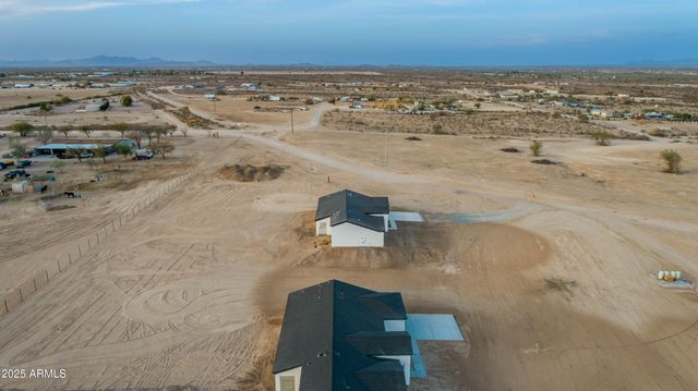 2103 S Hasayampa Road, Tonopah, AZ 85354