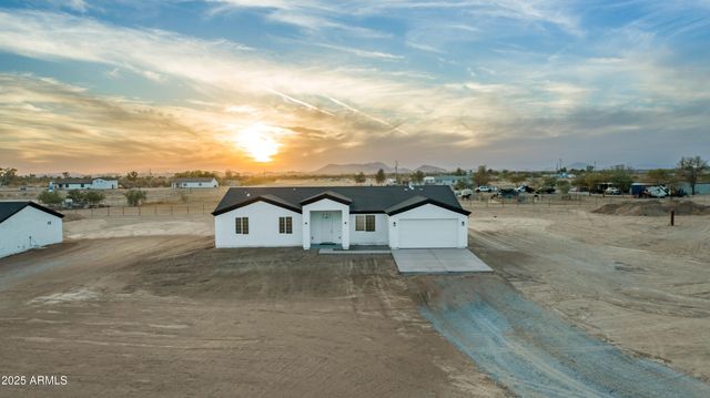 2103 S Hasayampa Road, Tonopah, AZ 85354