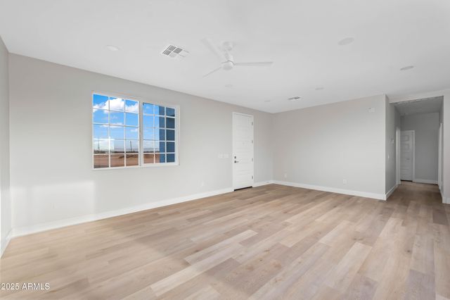 2103 S Hasayampa Road, Tonopah, AZ 85354