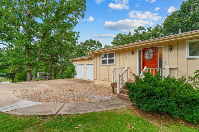 12 Wildwood Lane, Kimberling City, MO 65686