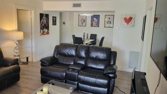 4158 Inverrary Dr 409, Lauderhill, FL 33319