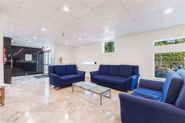 7800 Collins Ave 302, Miami Beach, FL 33141