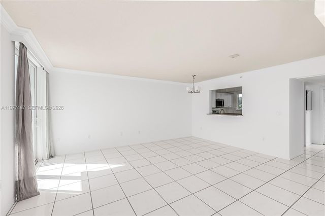 7800 Collins Ave 302, Miami Beach, FL 33141