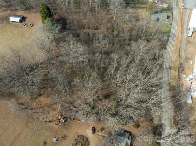 3100 Icenhour Place, Lenoir, NC 28645