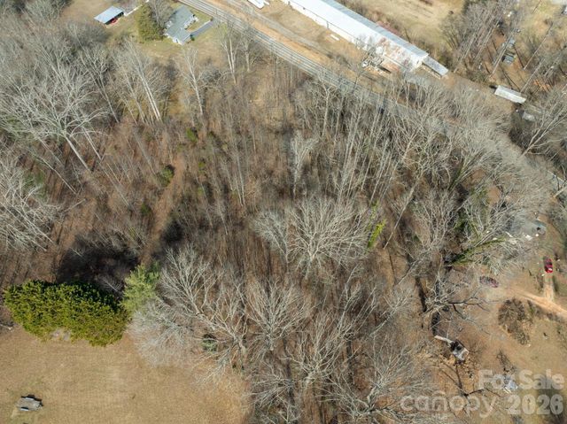 3100 Icenhour Place, Lenoir, NC 28645