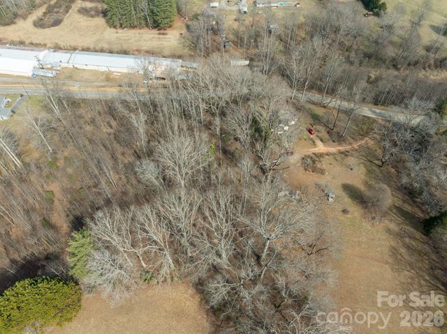 3100 Icenhour Place, Lenoir, NC 28645