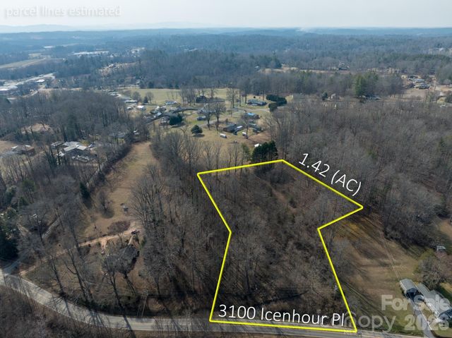 3100 Icenhour Place, Lenoir, NC 28645